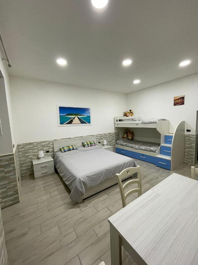 Casa Vacanze Luisa Napoli Ngoại thất bức ảnh