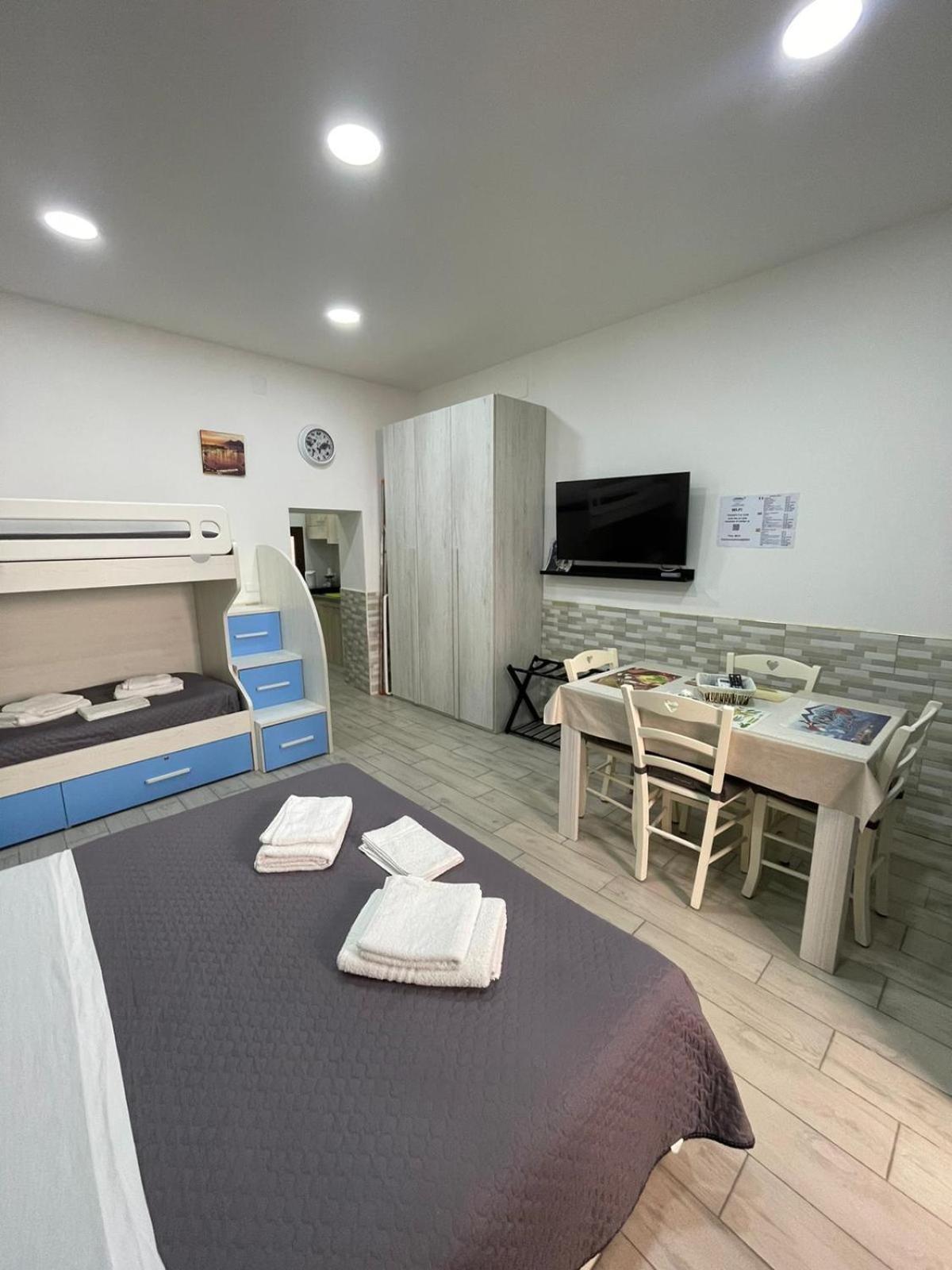 Casa Vacanze Luisa Napoli Ngoại thất bức ảnh